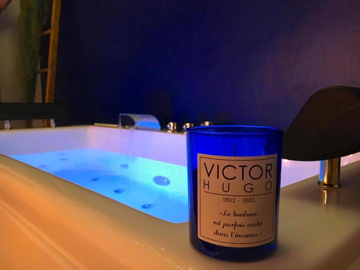 מונפלייה Me And Mrs Jones Suite Jacuzzi Hypercentre מראה חיצוני תמונה