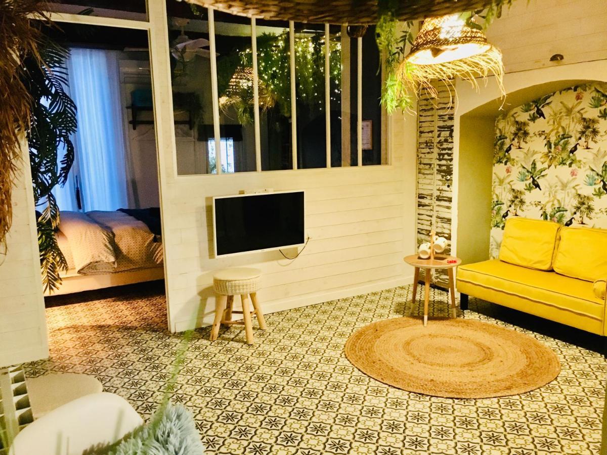 מונפלייה Me And Mrs Jones Suite Jacuzzi Hypercentre מראה חיצוני תמונה